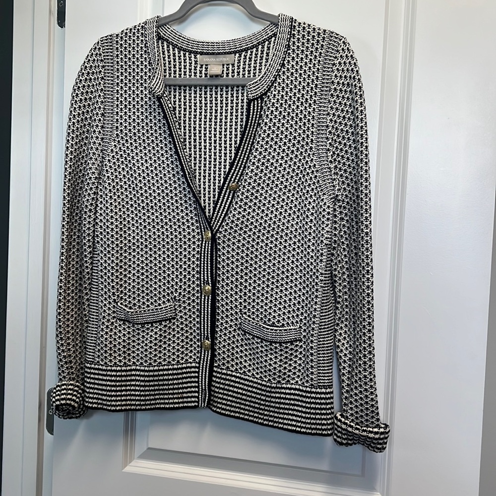 Women’s Banana Republic cardigan
